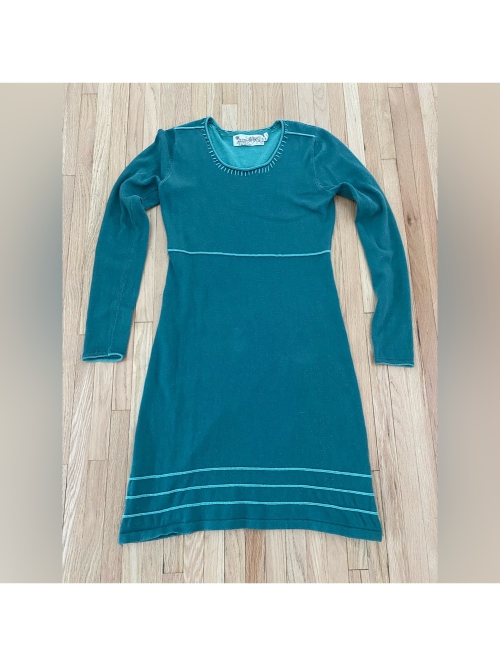 Aventura organic cotton fit and flare long sleeve embroidered sweater dress Sm